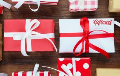 Striking Impressions: The Art Of Corporate Gift Giving