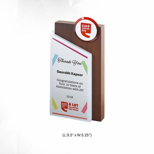 Wooden Rectangular Trophy Brown Pattern for College Achievements 3726 Manufacturers in Delhi