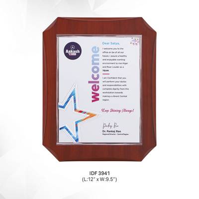 Wooden Shining Star Plaque Plain Pattern Trophy for Award 3941 Manufacturers in Ghaziabad